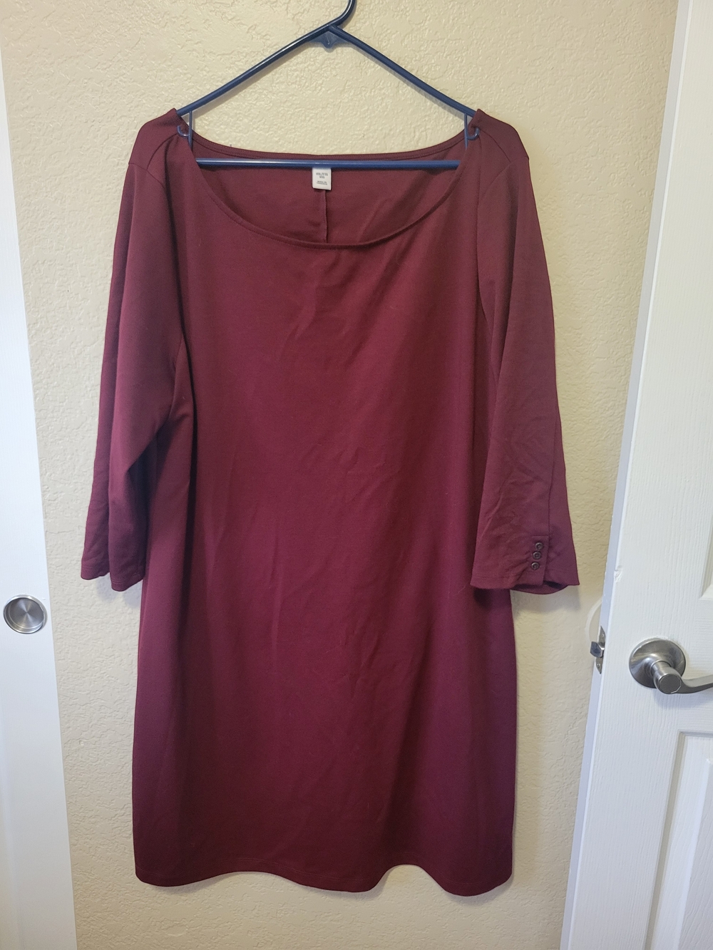 Old Navy Classic Scoop Neck Shift Dress - Burgundy
